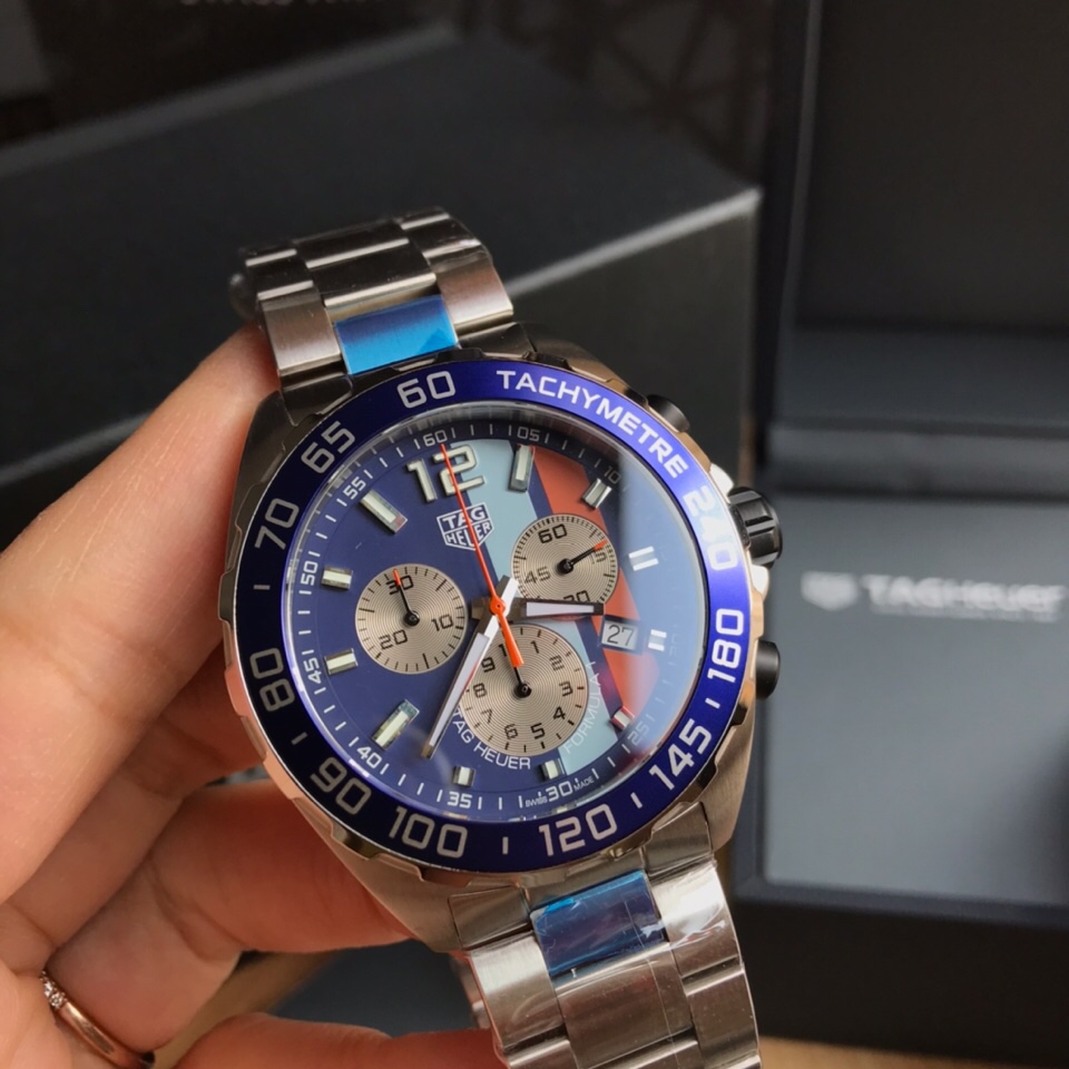 Tagheuer 泰格豪雅F1系列GULF石英男士钢带腕表