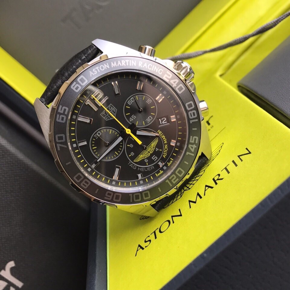 新款高颜值，已上线！Tagheuer 泰格豪雅F1系列阿斯顿马丁特别版石英男士腕表 原单货！