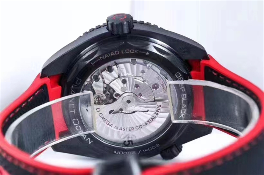 VS工厂深海系列深之红（全陶瓷）45.5mm8906机芯